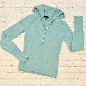 Beautiful Kenneth Cole Aqua sweater (women’s small)